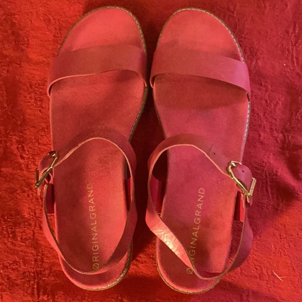 Cole Haan Excellent Condition Pink Flatform Wedge Sandals w box.  US 11; EU 42